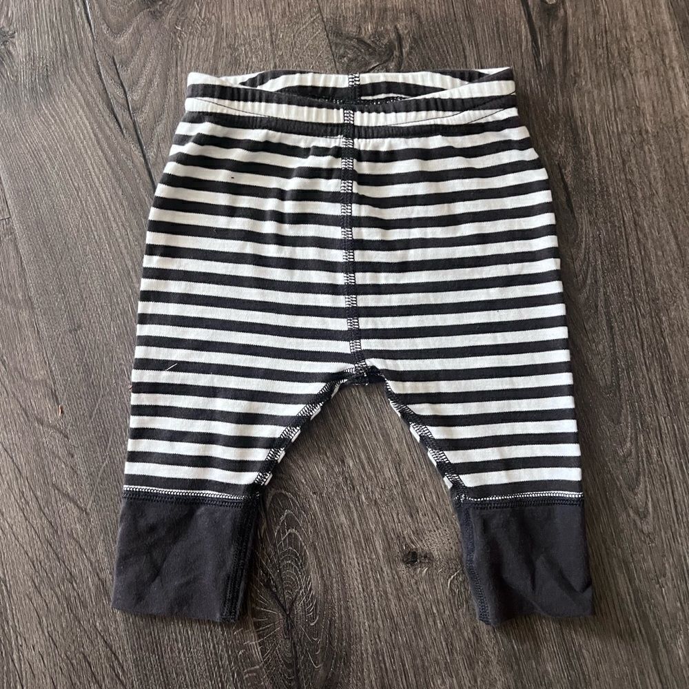 Hanna Andersson Black/White Striped Cozy Pants size 0-3 months